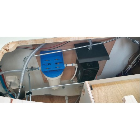 Pack Purificateur d'eau UV-C et charbon actif Oji Pure 16L/min pour camping-car - UVOJI 3683080518428