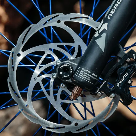Disque de frein vélo 203mm 6 trous - Montage standard fiable - FORMULA